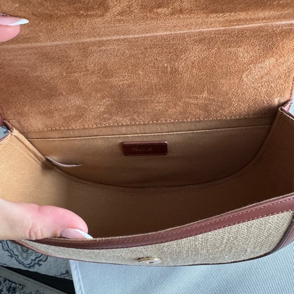 A.P.C. GENÈVE Brown and Tan Crossbody Bag with Classic Design - Picture 11 of 13